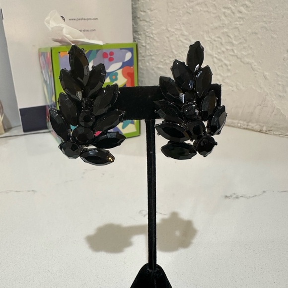 Everything - Picture 2 of 11